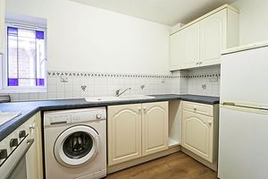 Kitchen- click for photo gallery